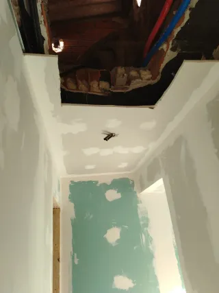 Busco trabajo en restaurantes ayudante y camarero