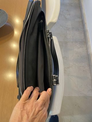 Maletín Tumi Negro Piel, modelo Astor Regis