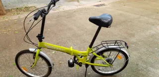 Bicicleta plegable amarilla