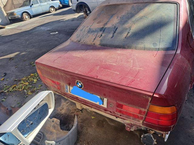 DESPIECE BMW SERIE 5 E34 518i REF.184E1 (111)