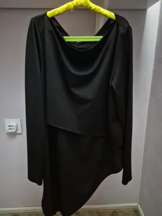 Blusa Zara Larga Transversal Negra