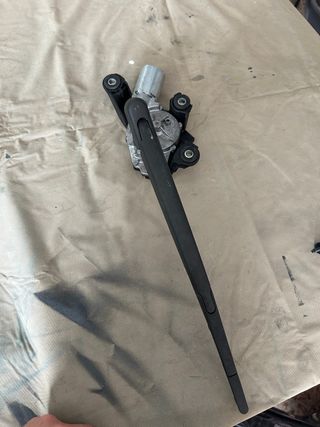 Motor limpiaparabrisas portón Qashqai