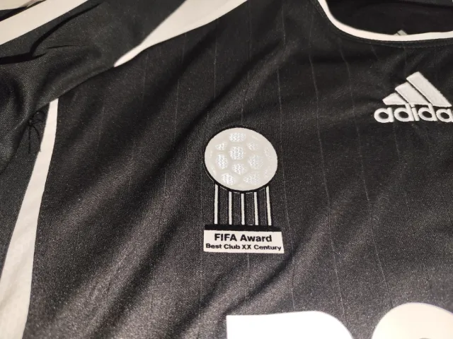 Camiseta Vintage Real Madrid Adidas Negra