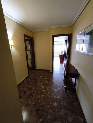 Piso en alquiler en Santa Rosa - Valdeolleros en Córdoba