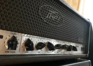 Peavey 6505 (cabezal y pantalla 4x12)