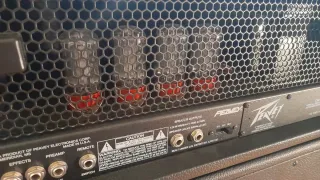 Peavey 6505 (cabezal y pantalla 4x12)