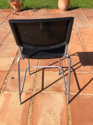 Taburete Stig IKEA Negro/Plata