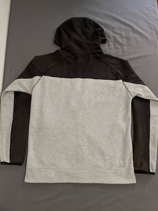 Nike Tech talla XL niño equivalente a XS/S hombre