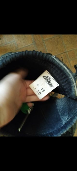 Botas de moto off-road amarillas y negras