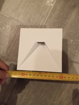 Luz de cerámica blanca