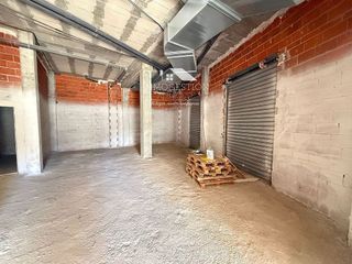 Local comercial en alquiler en Hermanos Falcó - Sepulcro Bolera en Albacete