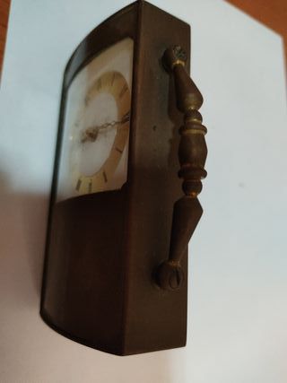 Reloj despertador musical SWIZA