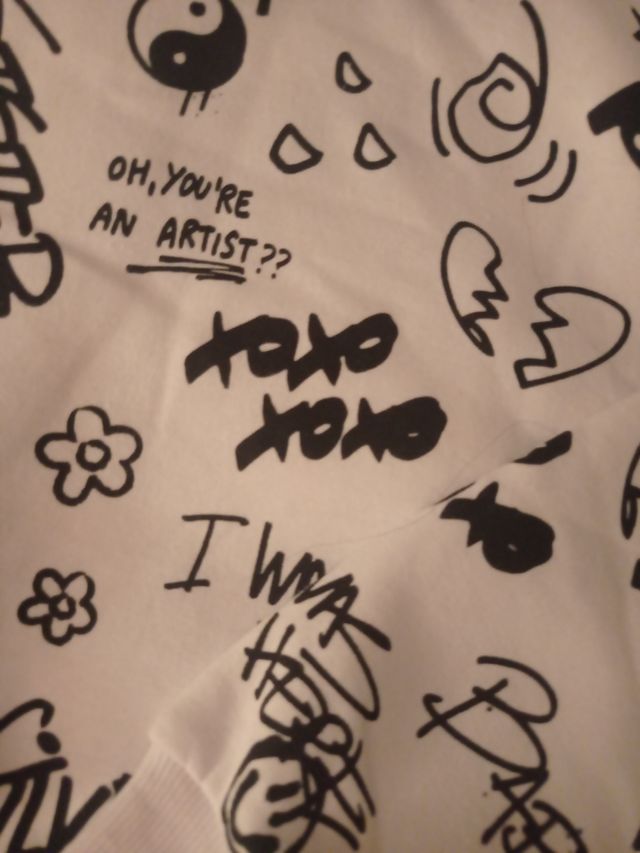 Conjunto de mujer estampado graffiti