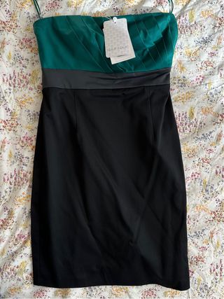 Vestido fiesta Naf Naf verde y negro corto