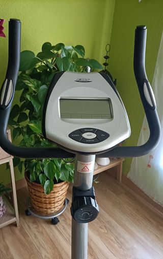 Bicicleta Estática BH Fitness