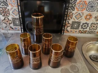 Set 6 Vasos y Jarra Cristal Marrón Dorado