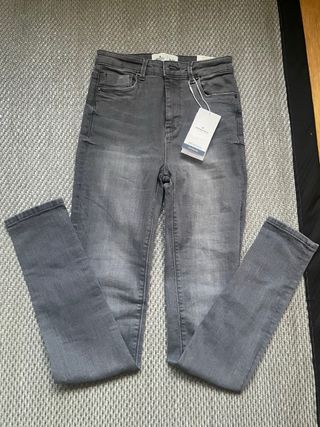 Pantalón vaquero Springfield talla S/36 NUEVO 