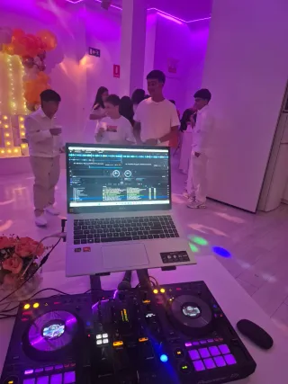 Controlador DJ Pioneer DDJ-800