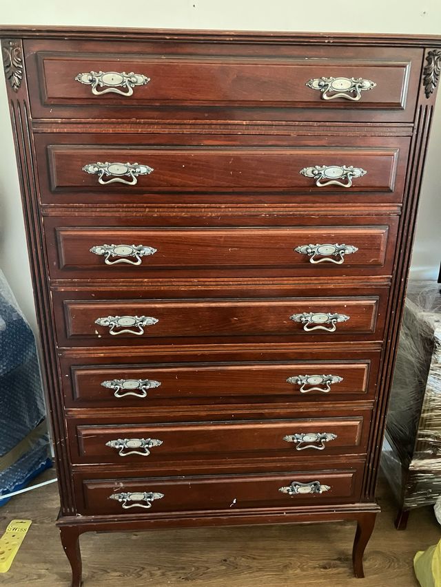 Cómoda antigua madera 7 cajones-Fecha límite 5 NOV