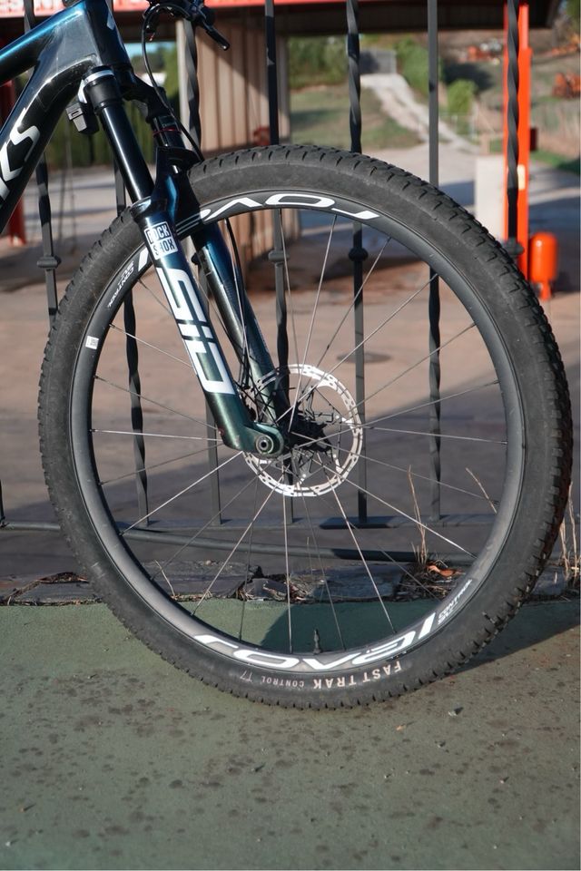 Specialized S-Works Epic 8
