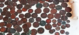 Monedas de Cobre Antiguas (aprox. 500)