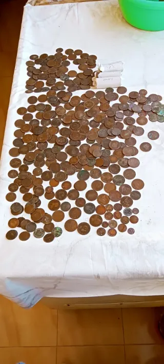 Monedas de Cobre Antiguas (aprox. 500)