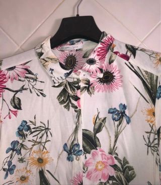 Blusa blanca flores multicolor