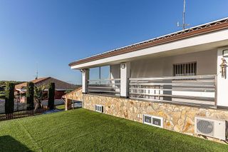 Chalet en venta en Mejorada del Campo