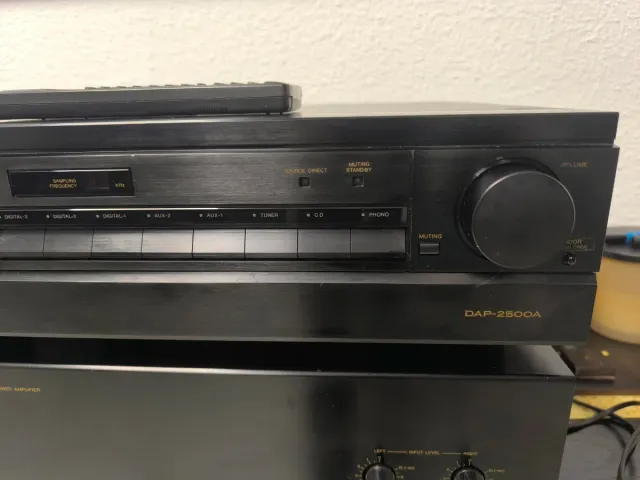 Preamplificador Denon DAP-2500A