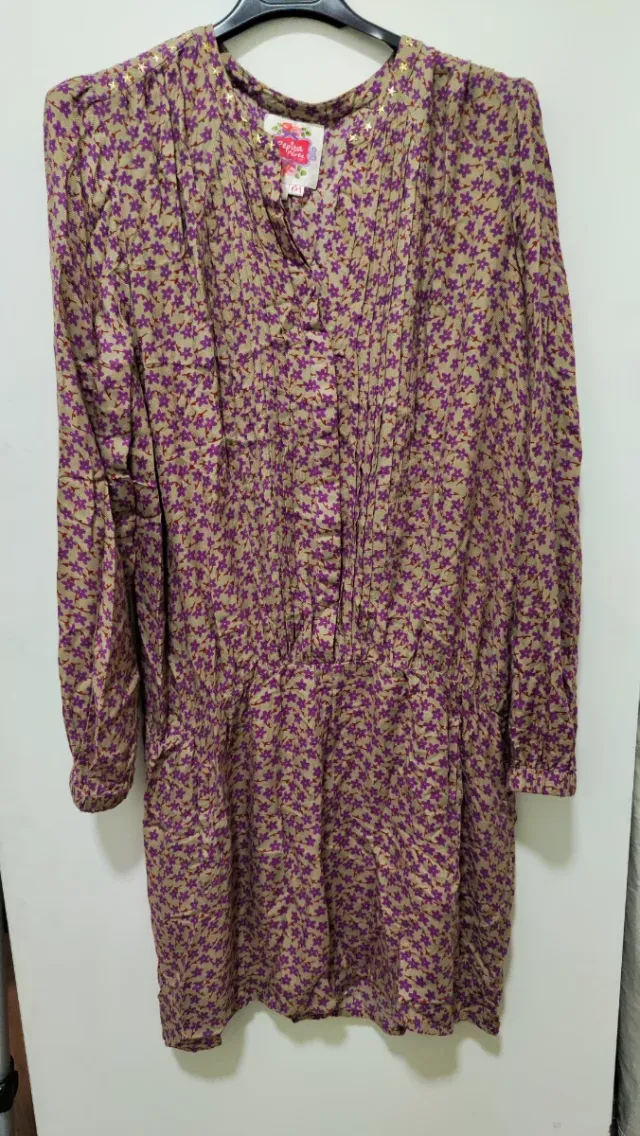 Vestido Pepita Perez floral beige y morado