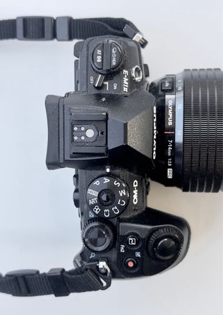 Olympus OM-D E-M1 Mark II + Objetivo 7-14mm