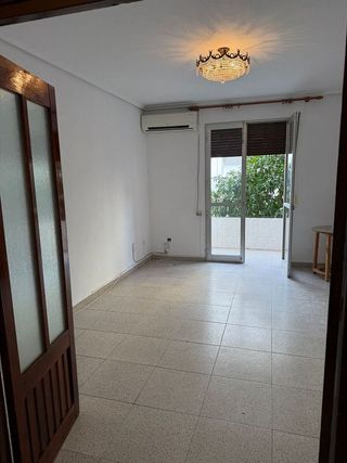 Piso en alquiler en Ciudad Jardín - Zoco en Córdoba