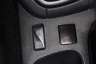 Renault Clio Business SCe 49 kW (67CV)