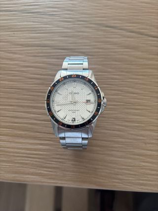 Reloj Casio Plata y Blanco