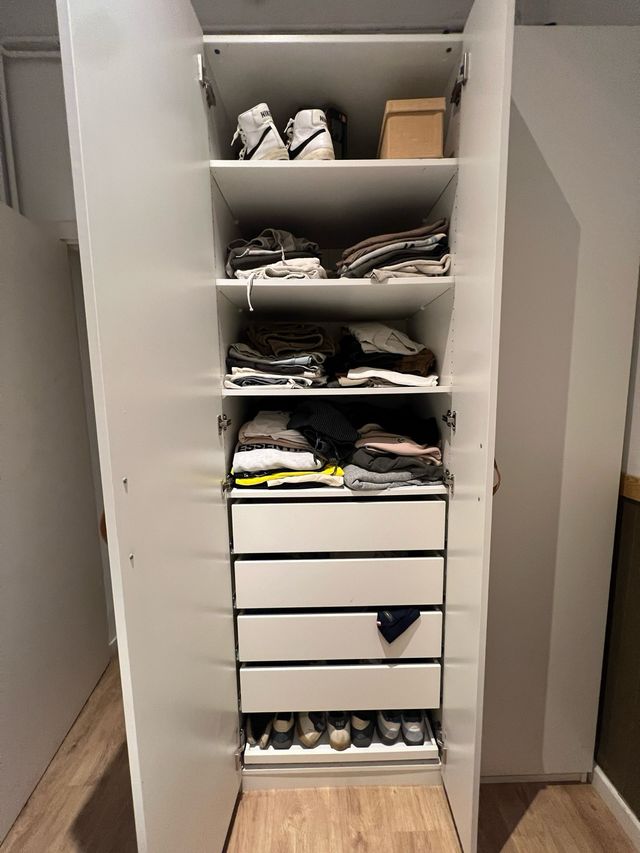 Armario Ikea 2 módulos puertas madera.