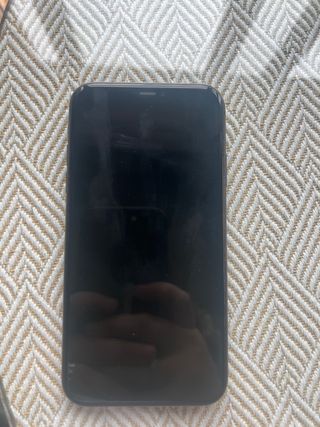 Móvil iPhone 11 Apple