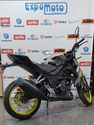 UM XTREET 125