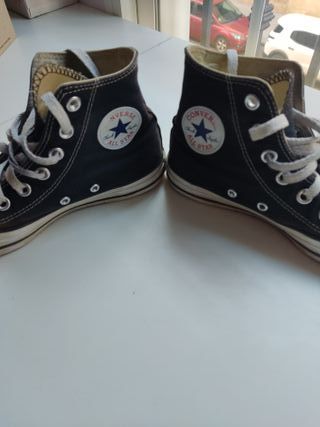 Converse negras altas
