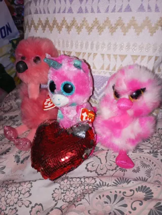 ( NUEVO ) Lote 3 peluches TY + corazón