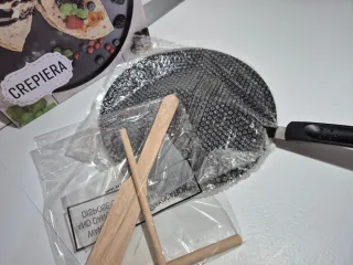 Crepiera con accessori in legno