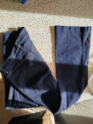 Lote pantalón vaquero Tommy Hilfiger y camisa raso