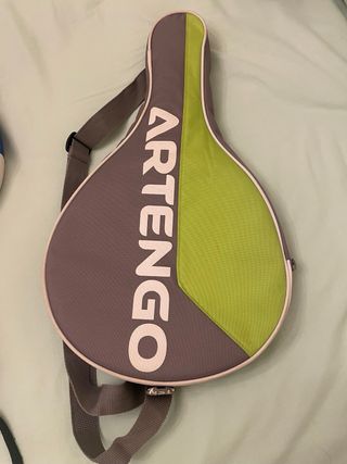 Pala de pádel y funda Artengo
