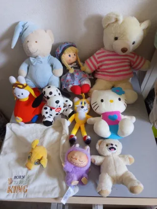 Lote de peluches variados