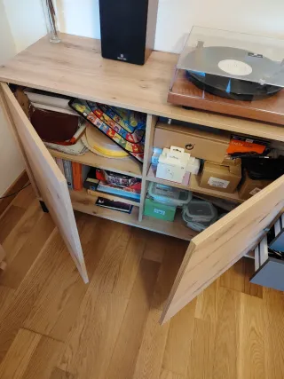 Aparador 2 puertas y 3 cajones 154x74x41