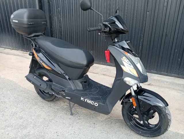 Kymco Agility 50 Negro con Baúl