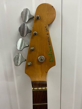 Bajo  Delfos Electra jazz