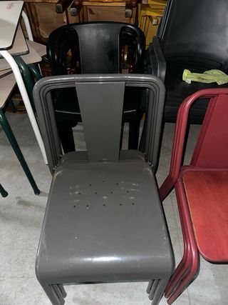 Sillas estilo industrial (4 unidades) a 8€ cada un
