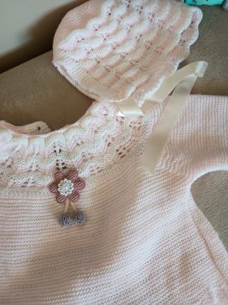 Conjunto de recien nacido o reborn con gorrito