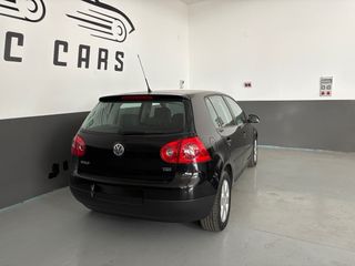Volkswagen Golf 2005