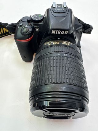 Cámara Digital Réflex Nikon D5500 + Objetivo 18-140 Vr